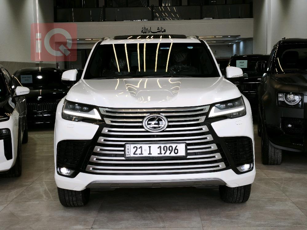 Lexus LX